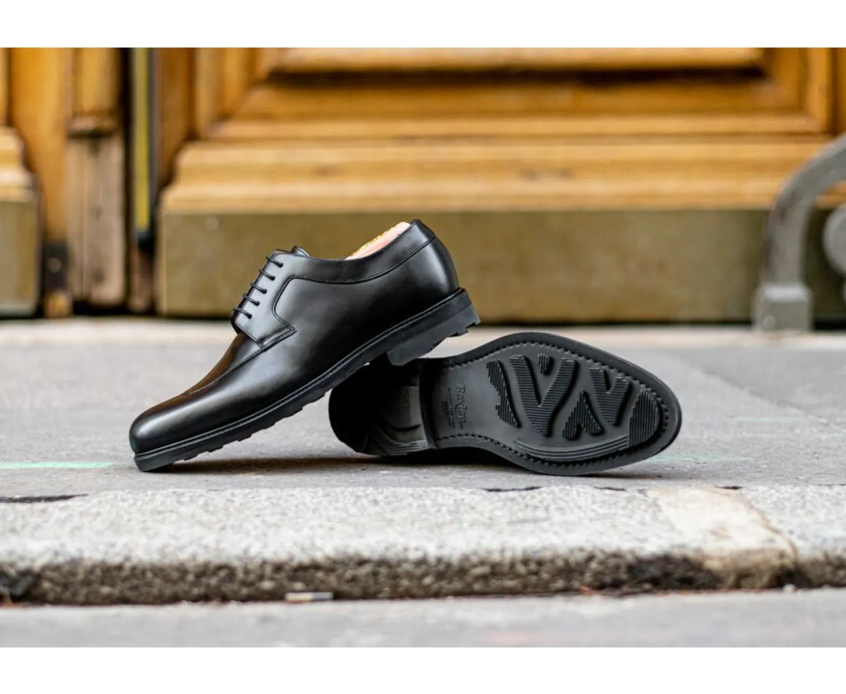 Bexley Comfort Shoes | Black Derby Shoes - Rubber Outsole Kent Gomme Country Blackblack With Black Waistband