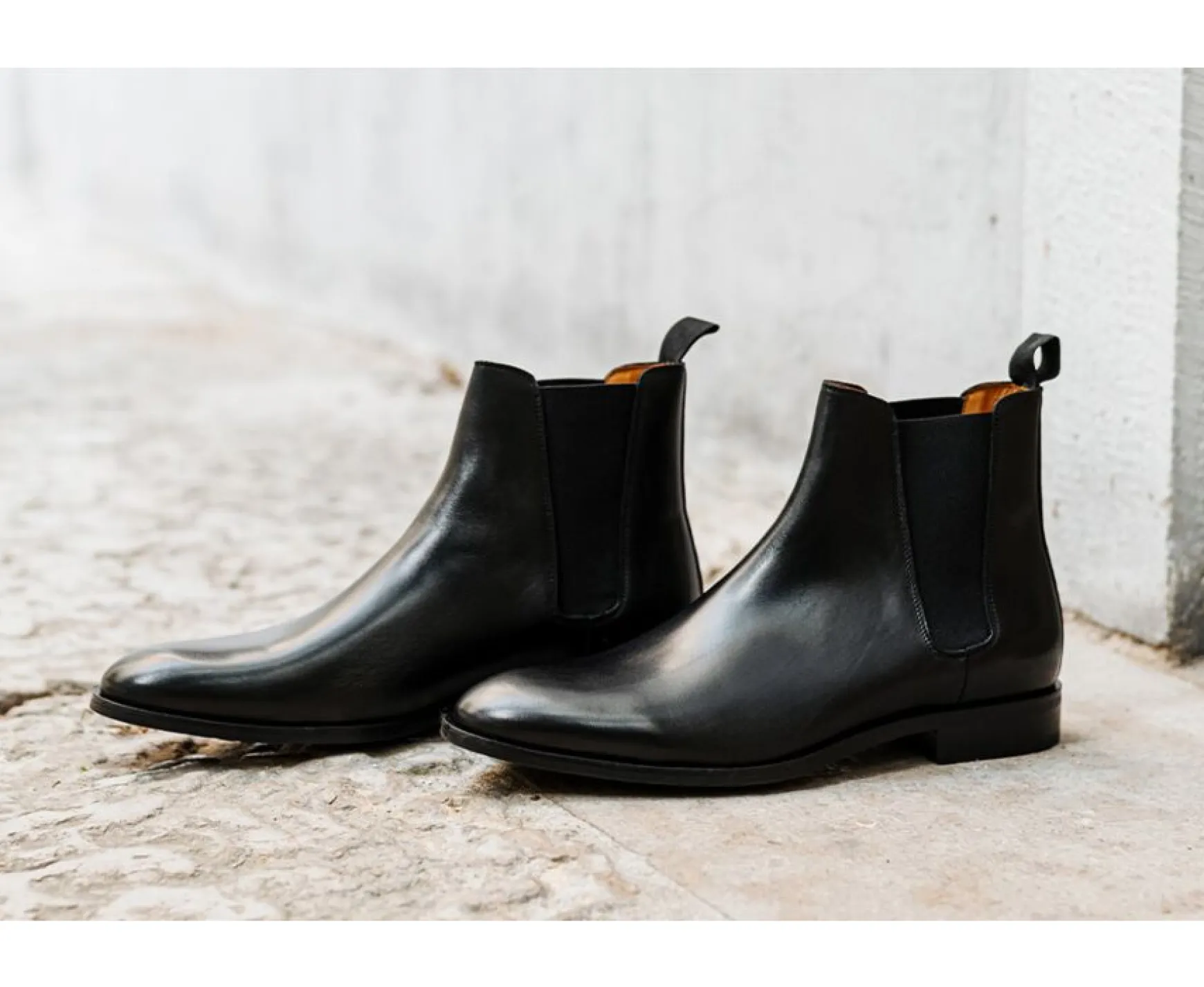 Bexley Boots Shoes | Black Men'S Leather Chelsea Boots With Rubber Outsole - Toddington Gomme | Blackblack With Black Waistband