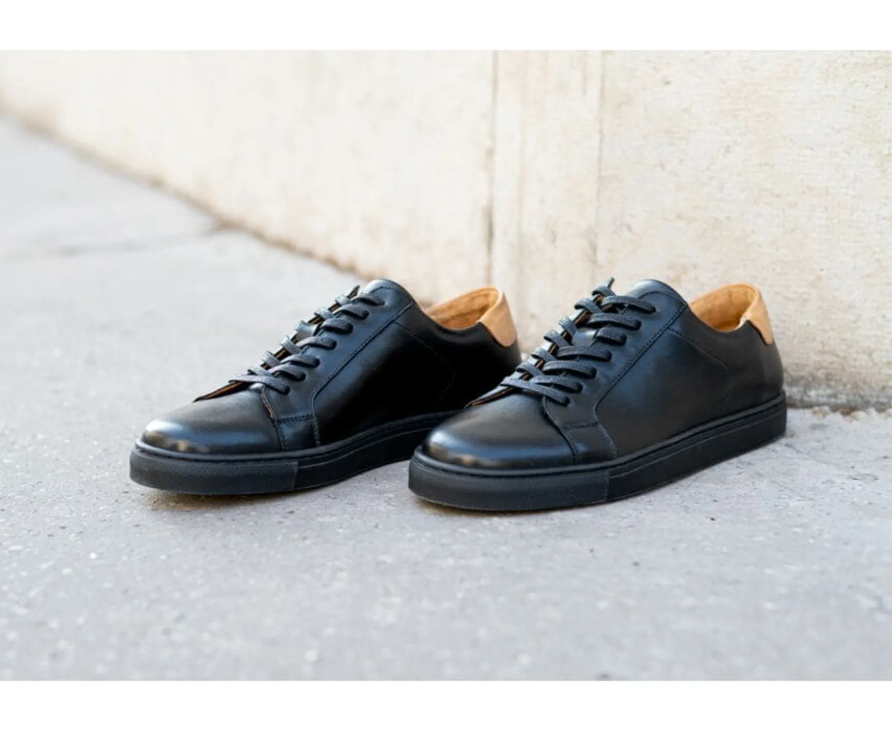 Bexley Trainers & Sneakers | Black Men'S Leather Trainers Inglewood Blackblack With Black Waistband