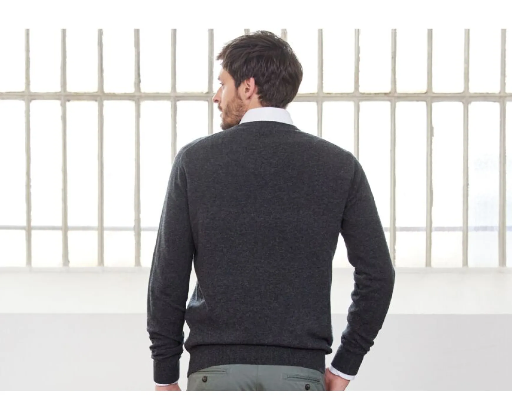 Bexley | V-Neck Wool Jumper Elian Grey Anthracite