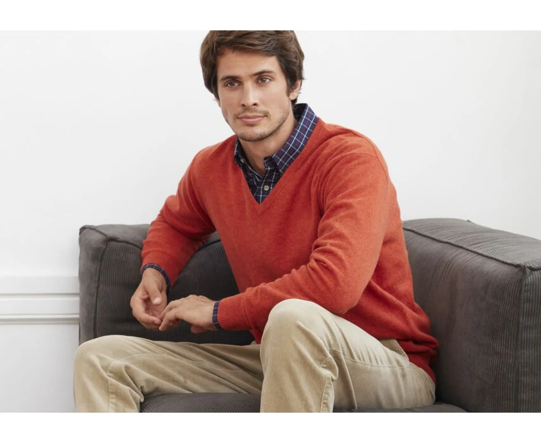 Bexley | V-Neck Wool Jumper Elian Amber Red