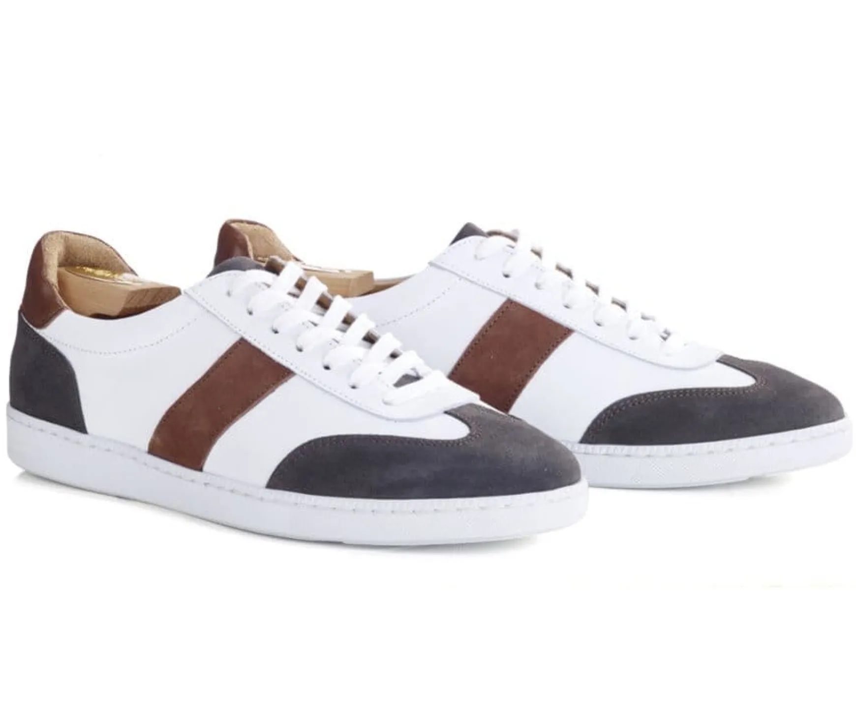 Bexley Trainers & Sneakers | White And Liquorice Men'S Leather Trainers - Moyarra | Cuir Blanc Et Reglisse