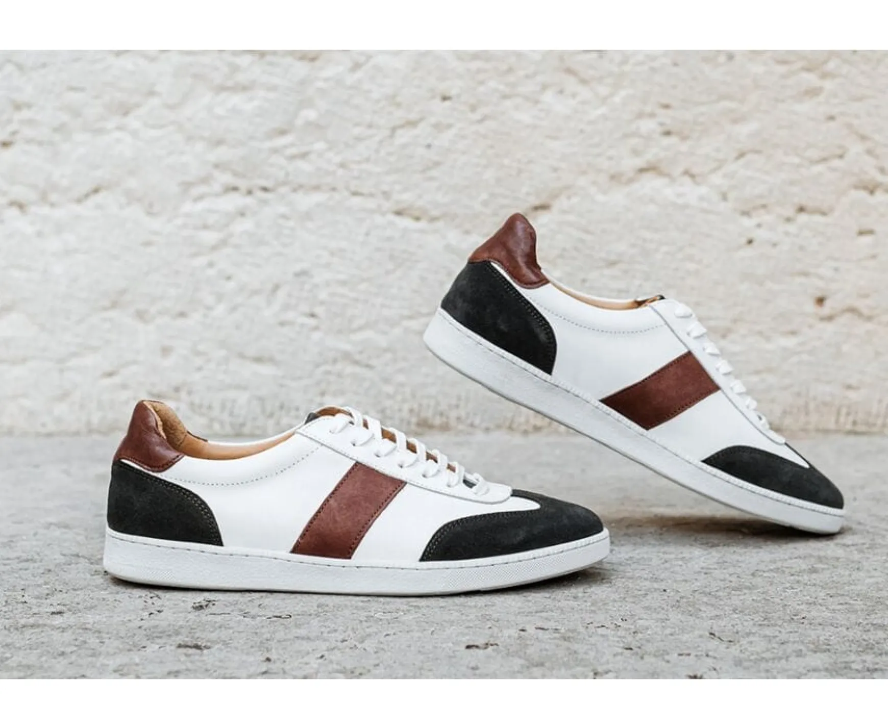 Bexley Trainers & Sneakers | White And Liquorice Men'S Leather Trainers - Moyarra | Cuir Blanc Et Reglisse